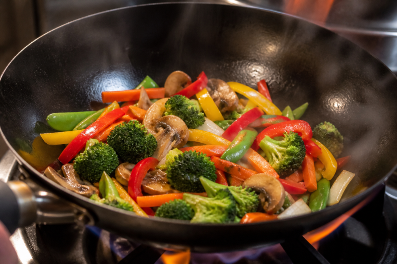 Stir the rainbow veggies